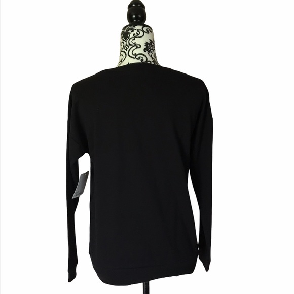 89th & MADISON LONG SLEEVED TOP - Picture 2 of 6